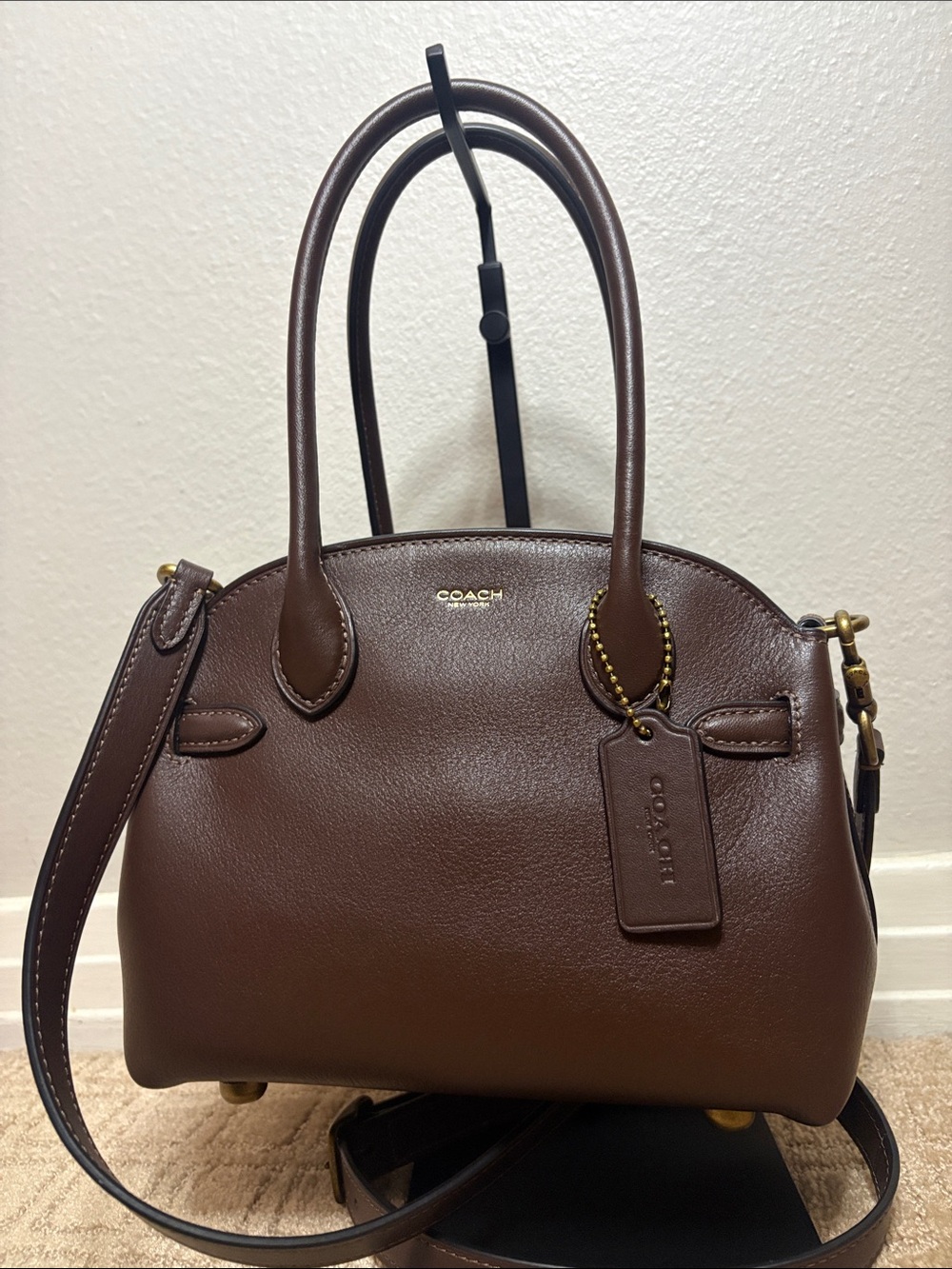 Coach Empire 21 in Maple